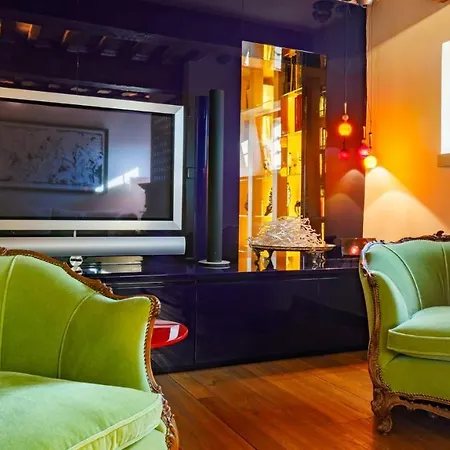 Casa Eugenia 8, Emma Villas بيزارو