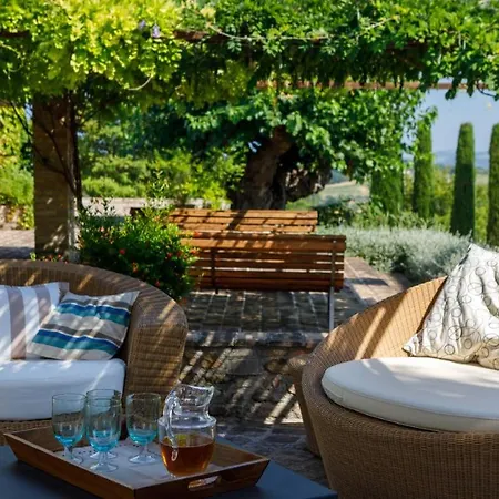 Casa Eugenia 8, Emma Villas * بيزارو