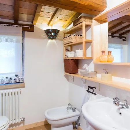 Casa Eugenia 8, Emma Villas * بيزارو